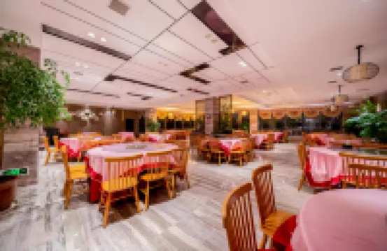 Harmonious Qianjin Hotel