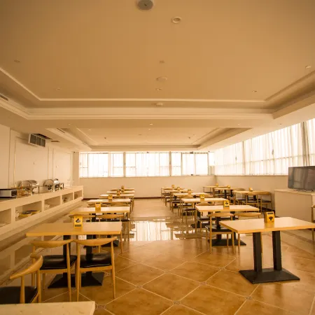 Vienna Hotel(Dangyang Bus Station Branch)