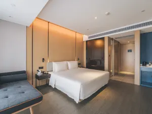 Atour Hotel (Dingsheng Plaza, Renmin Avenue)