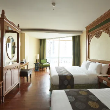 Long Beach Garden Hotel & Pavilions