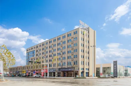 Lavande Hotel (Qianjiang Bus Terminal)