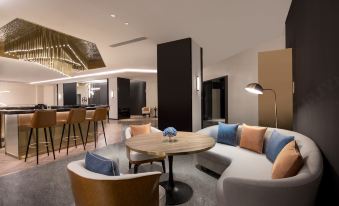 Shanghai Citadines Serviced Apartment (Pudong New District Beiyangjing Road Subway Station)