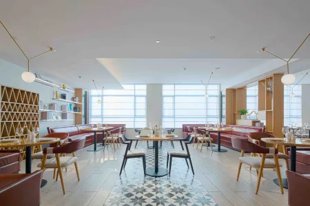 THE HOTEL V