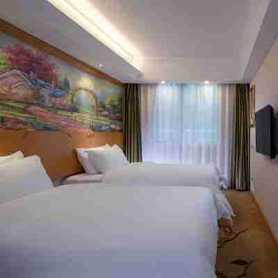 Vienna Hotel (Danxia Mountain Scenic Area) Rooms