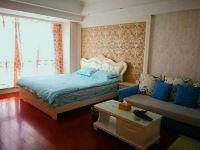 芜湖市中杯拿铁酒店公寓 - 浪漫情侣大床房