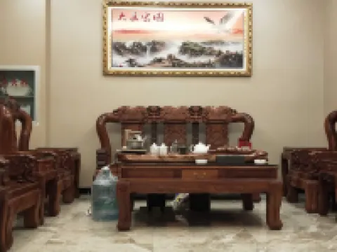 BI SHUI LAN TIAN GRAND HOTEL Hotel di Napo County