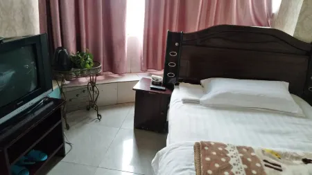 Wangcang Ziteng Hotel