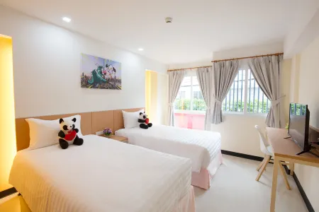Lucky Panda Hotel