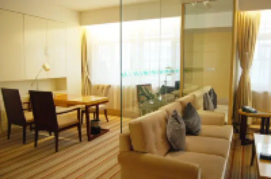 Solar Valley Micro-E International Hotel