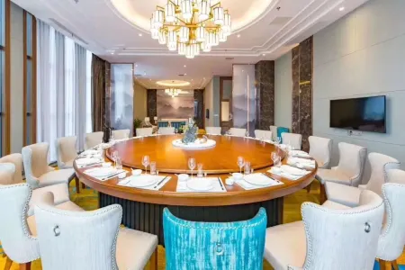 Hongrui Jianguo Hotel