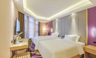 Lavande Hotel (Chongqing Nanping Pedestrian Street, Gongmao Metro Station)