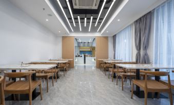 You Home Hotel (Wuhan Guanggu Science and Technology Exhibition Centre Dayuecheng)