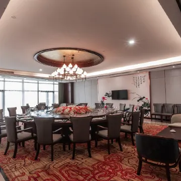 Four Seasons Yony Hotel