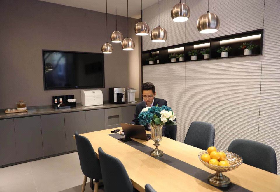 1. 루자상뤼 호텔 ..