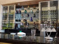 Dubai Hotel - Quầy bar