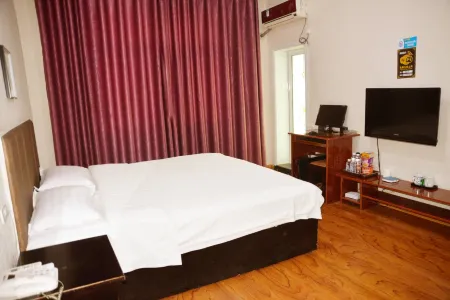 Pingli Changhong Grand Hyatt Express Hotel Отели рядом с достопримечательностью «Pingli Peony Valley Scenic Area»