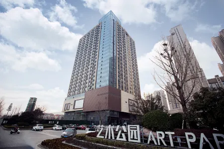 The Diamond Fashion Livable Hotel Отели рядом с достопримечательностью «Zhengzhou University of Light Industry (Shuiniuzhang)»