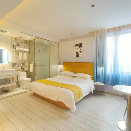 Designer Concept Hotel (Guiping Passenger Transport Center)