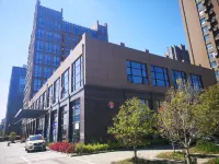 Qingfeng Apartment Hotel