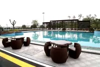 Landison Grand World Hotel Dongyang Garden - piscine