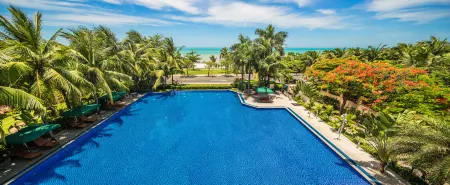 Yinyun Seaview Hotel Отели рядом с достопримечательностью «Xidao Wharf»