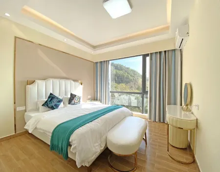 Hailing Island Shili Yintan Yihai Mingju Hotel Apartment Отели рядом с достопримечательностью «Hailing Island National Wetland Park of Mangrove Forest»