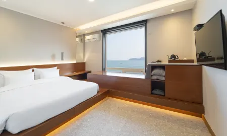 Stubborn Hotel Отели в г. Кодже