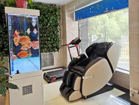 Hunyi Boutique Hotel (Lanzhou Railway Station Hongxingxiang Subway Station) Отели рядом с достопримечательностью «Lanzhou University of Arts and Science»