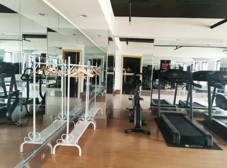 Vienna International Hotel (Bengbu City Gate) Отели рядом с достопримечательностью «Anhui Vocational College of Electronics and Information Technology»