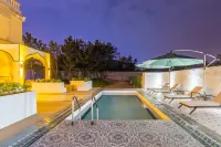 Floral Hotel · Weihai Haya Swimming Pool Garden hotel - Rooftop Pools
