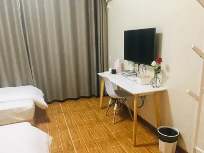 Dongzhi No.9 B&B Hotels near Longquan Cherry Blossom Town