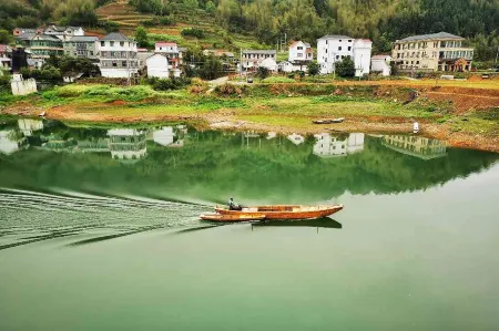 Qiandao Lake Fengling yunshang Guesthouse Отели рядом с достопримечательностью «The Qxtd Lion Ctiy»