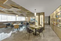 Atour Hotel (Baoji Administration Center, High-speed Railway South Station)