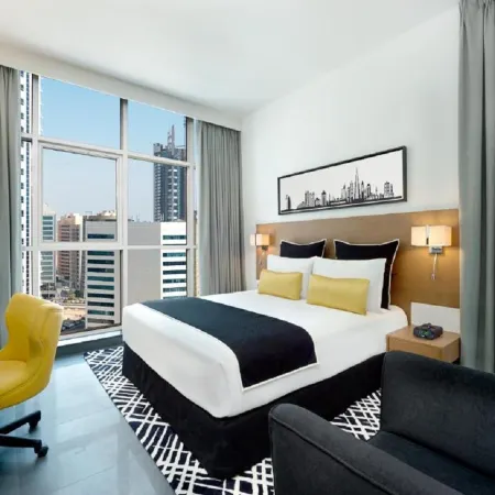 TRYP by Wyndham Dubai Отели рядом с достопримечательностью «Теком»