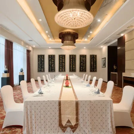 Minjiang Donghu Hotel