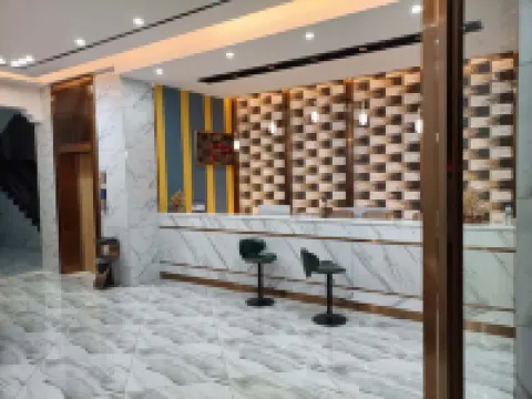 臨滄金山ホテル（恆基ウォルマート広場扎路營卸売市場）