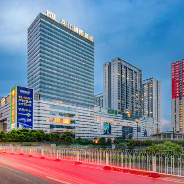 Pearl River International Hotel（Metro station YiJing Lu） Отели рядом с достопримечательностью «Zhongda Wufeng Commercial City»