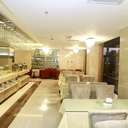 Royal Hotel