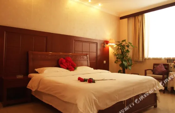 三河新東大酒店