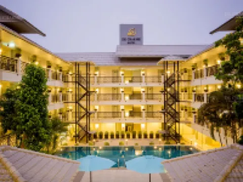 Decharme Hotel Hotels near Wat Phra Singh