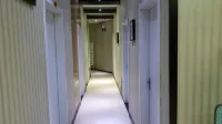 鐵力旭龍快捷旅館