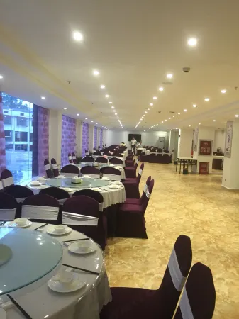 Wolongwan Hotel Отели рядом с достопримечательностью «China Red Army 4th Army Hospital Former Site»