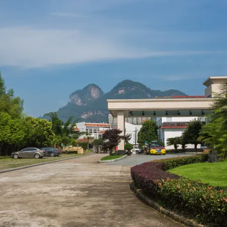Wuyishan Yiyang Resort Hotel (Yinxiang Dahongpao)