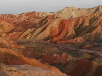 Colorful Danxia Yimi Sunshine Inn - 2 Sao