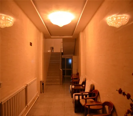 Xinglong Tianfu Xingyuan Hotel Отели рядом с достопримечательностью «Xinglong Karst Cave»