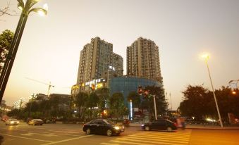 Suining Binhai Mingcheng Grand Hotel