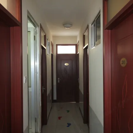 Qixia Hong'an Hostel