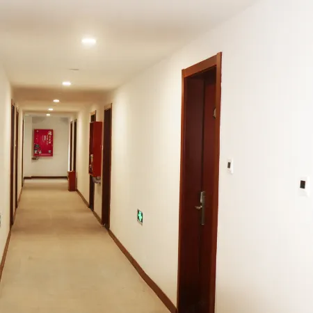 Yixinyuan Boutique Inn Отели в г. Пинтань