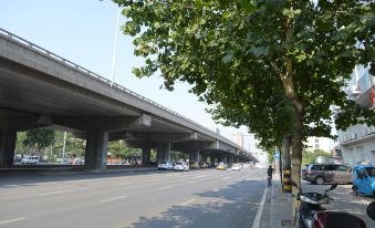 Zhengyang Palace Hotel (Shijiazhuang Hongqi Street Store)