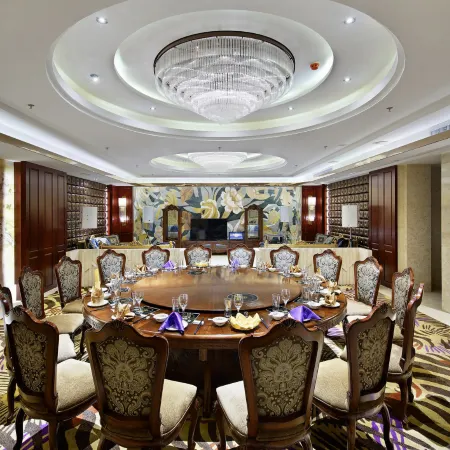 Count Diamond Hotel